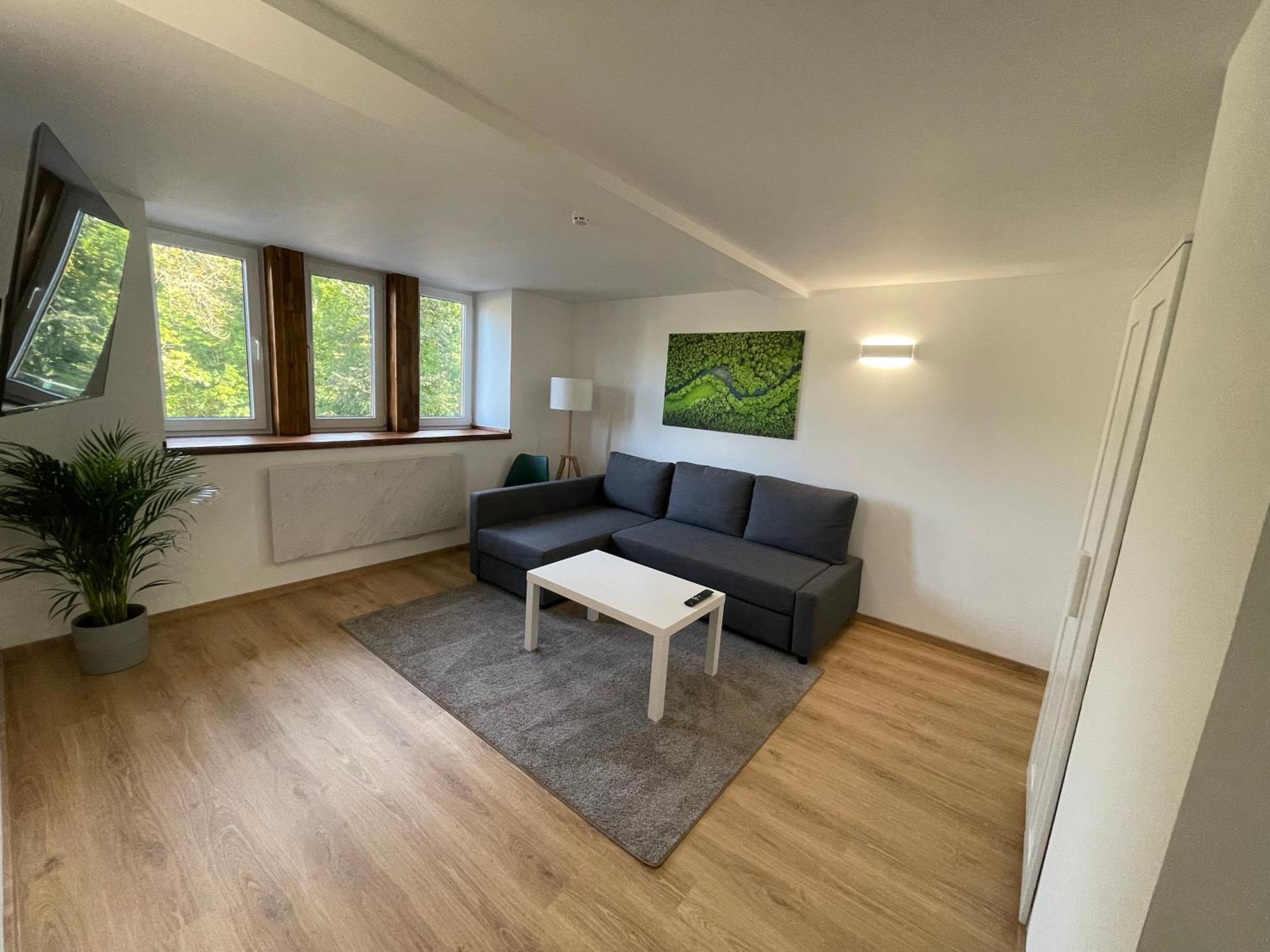 Stadtilm Exklusive Zimmer Mit Geteiltem Bad Und Kueche Kg מראה חיצוני תמונה
